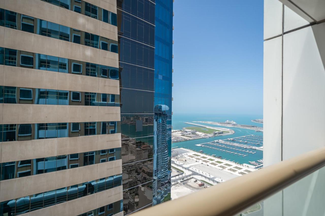 Ferienwohnung Higuests - Chic Apt With Spectacular Aerial Sea Views Dubai Exterior foto